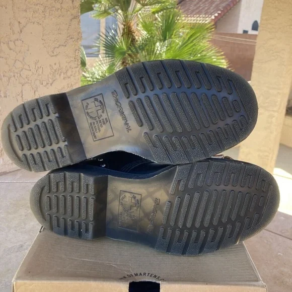 Dr. Martens Women's 1460 Pascal LIMITED EDITION 3D Flowers US 7 RARE & Unique!! - Picture 11 of 12